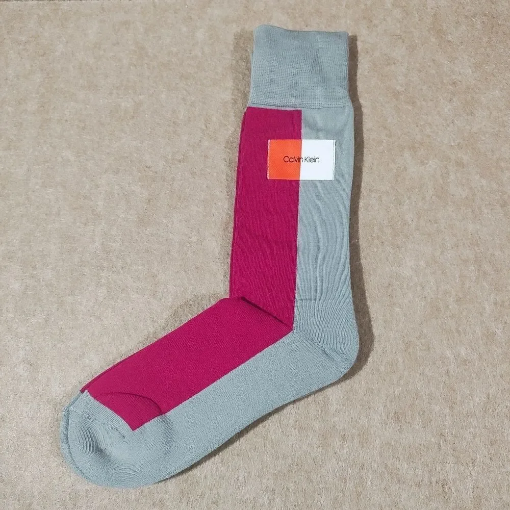 Calvin Klein Gray and Magenta Men's Socks #2